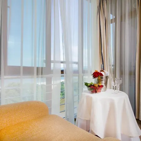 Hotel Perla Sun 4*
